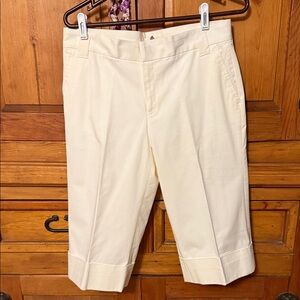 Weatherproof Women's Light Cream Bermudas
